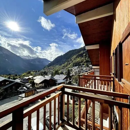 T3 Champagny-en-vanoise Avec Terrasse Plein Sud * La Plagne