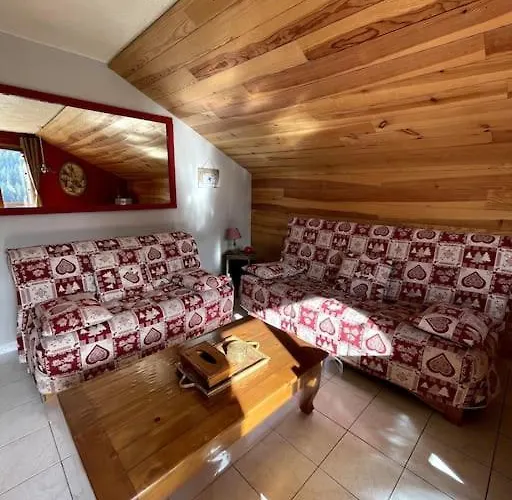 T3 Champagny-en-vanoise Avec Terrasse Plein Sud *