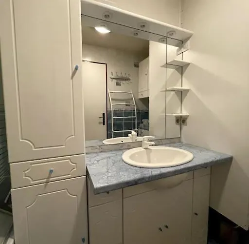 T3 Champagny-en-vanoise Avec Terrasse Plein Sud * La Plagne